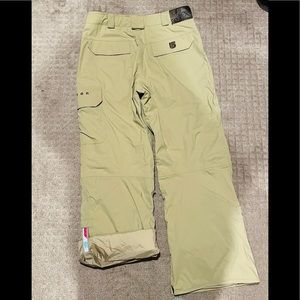 Snowboarding pants